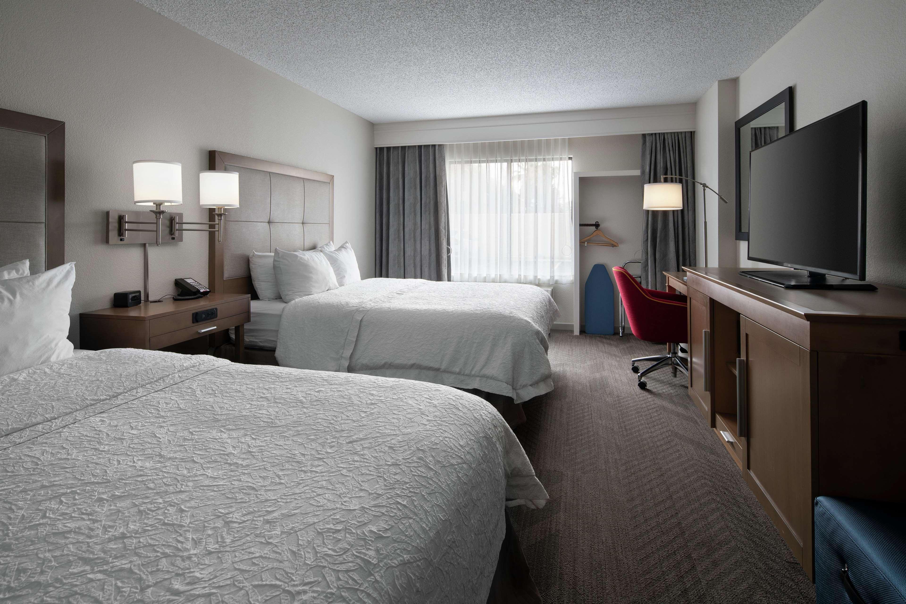 Hampton Inn & Suites Anaheim Garden Grove Exterior photo